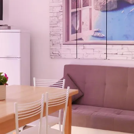 Ferienwohnung Fuer 5 Personen Ca 50 M In Lignano Sabbiadoro, Friaul-julisch Venetien Provinz Udine アパート