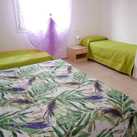 Ferienwohnung Fuer 5 Personen Ca 50 M In Lignano Sabbiadoro, Friaul-julisch Venetien Provinz Udine アパート ビビオーネ