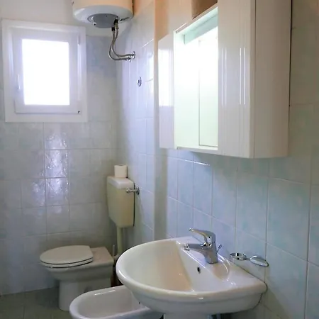 Ferienwohnung Fuer 5 Personen Ca 50 M In Lignano Sabbiadoro, Friaul-julisch Venetien Provinz Udine Διαμέρισμα